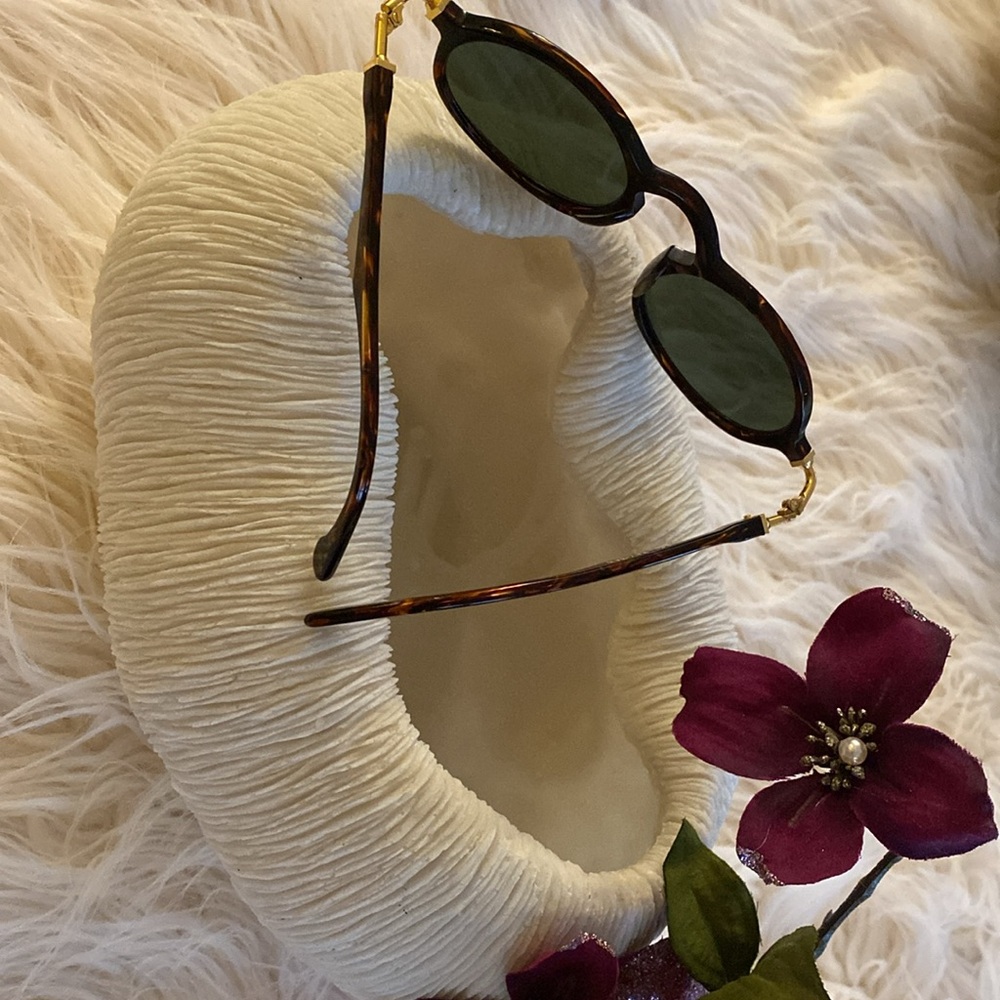 Vintage RAY BAN B & L sunglasses - Picture 10 of 16